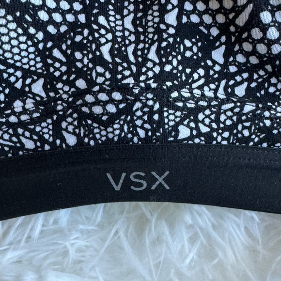 Victoria's Secret VSX Incredible Sports Bra Yellow and Black Size 34 B - Picture 3 of 6